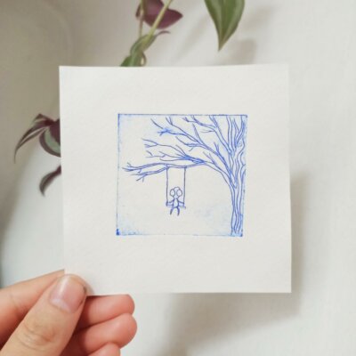 Innocence sur Balançoire⁣ - 10x10cm